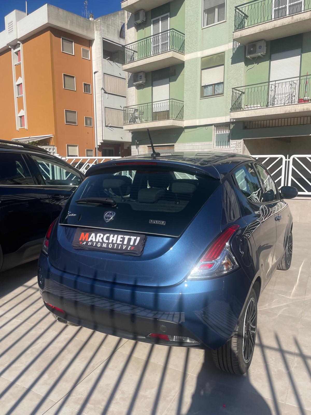 Lancia Ypsilon 1,0 Hybrid GOLD