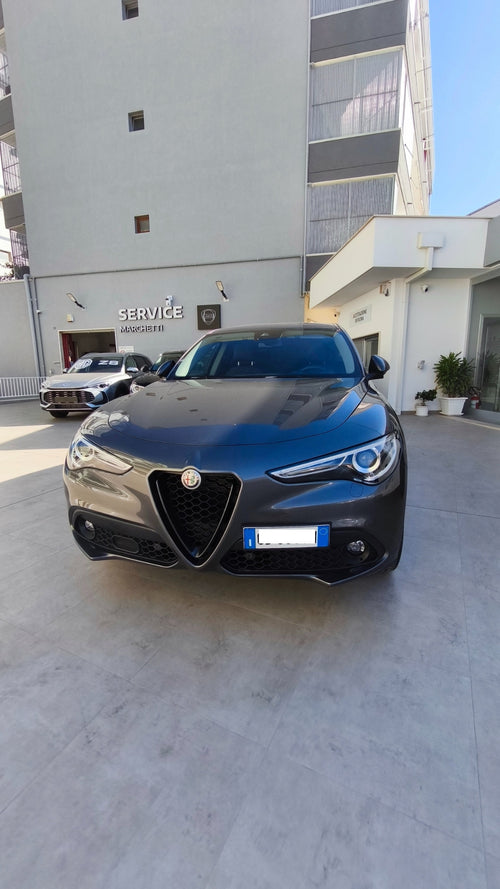 Alfa Romeo Stelvio 2.2  160  cv Sport Tech  AT