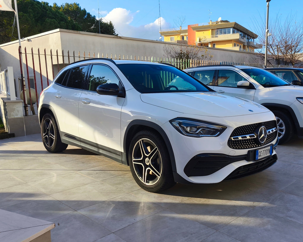 MERCEDES GLA 200d 4matic