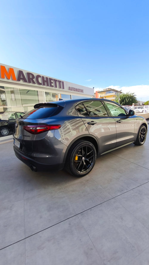 Alfa Romeo Stelvio 2.2  160  cv Sport Tech  AT