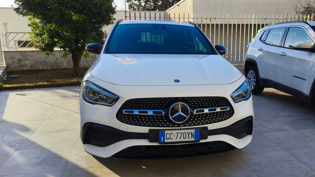 MERCEDES GLA 200d 4matic