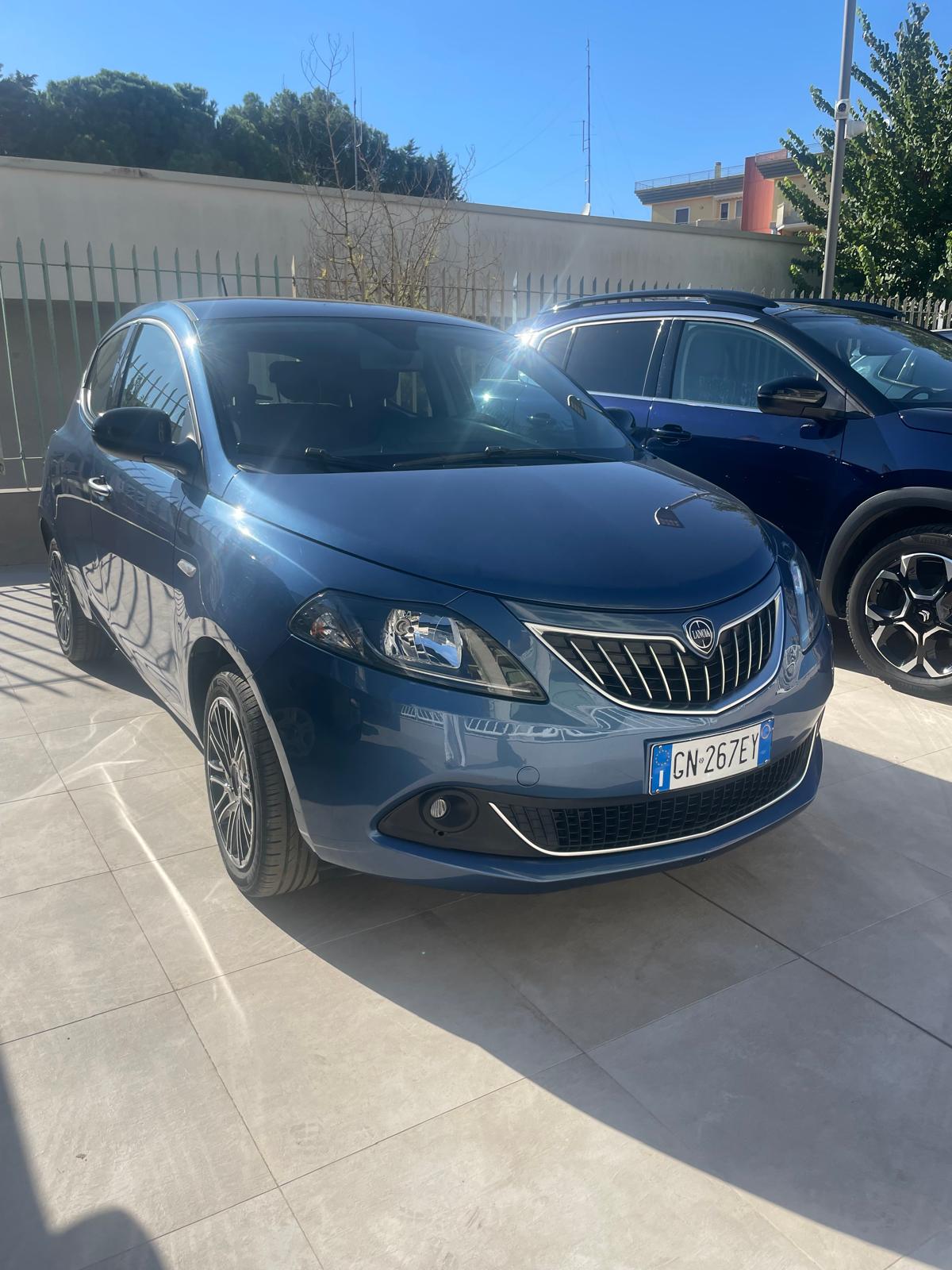Lancia Ypsilon 1,0 Hybrid GOLD