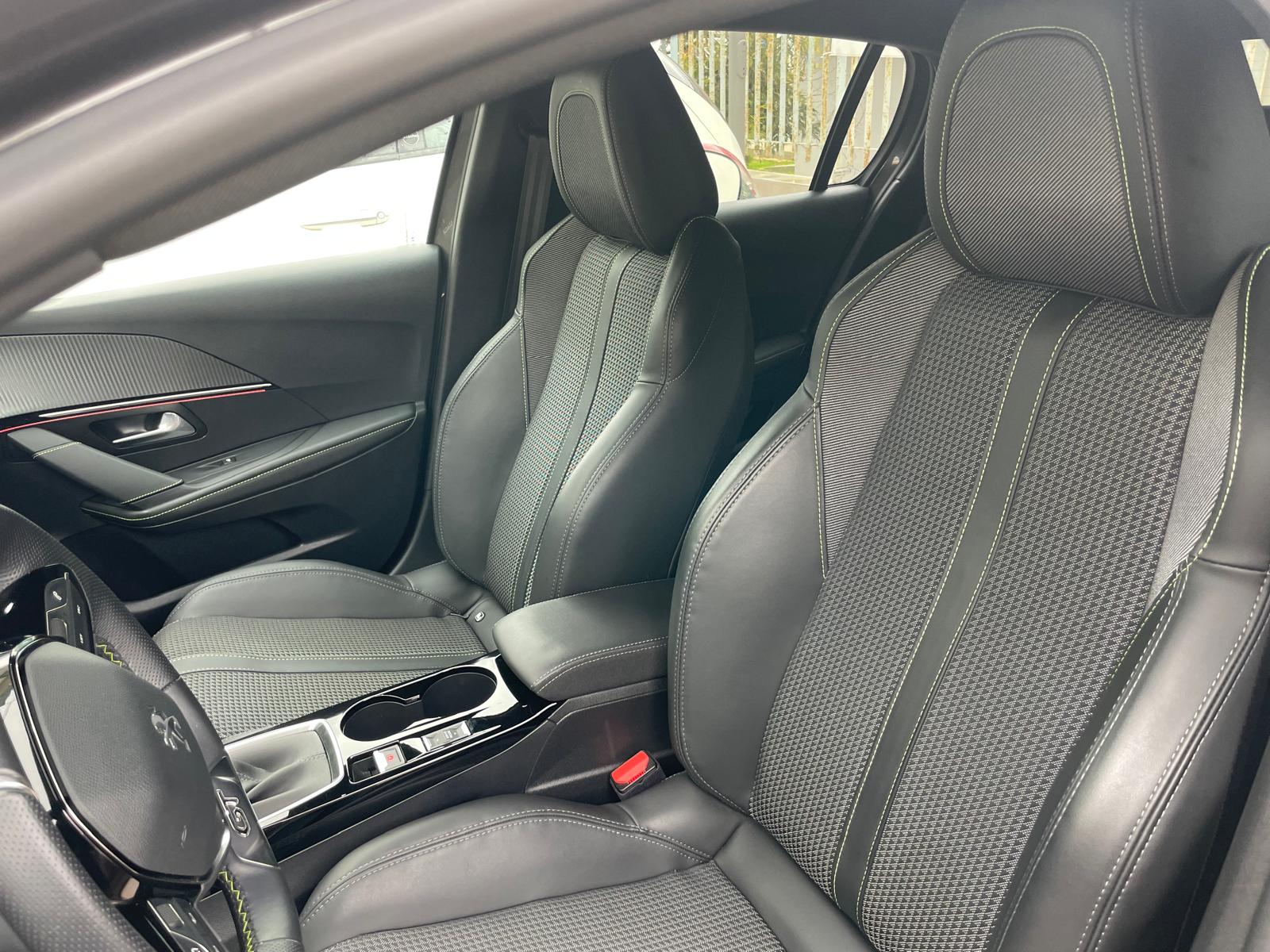 Peugeot 208 1.2 100 cv Manuale GT