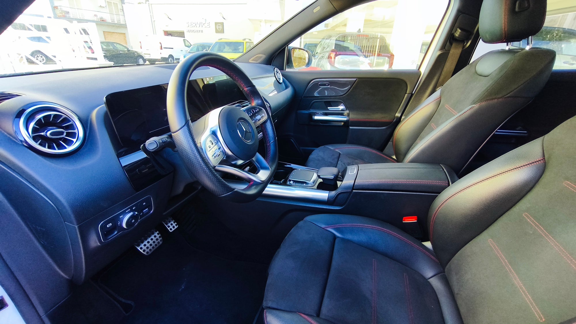 MERCEDES GLA 200d 4matic
