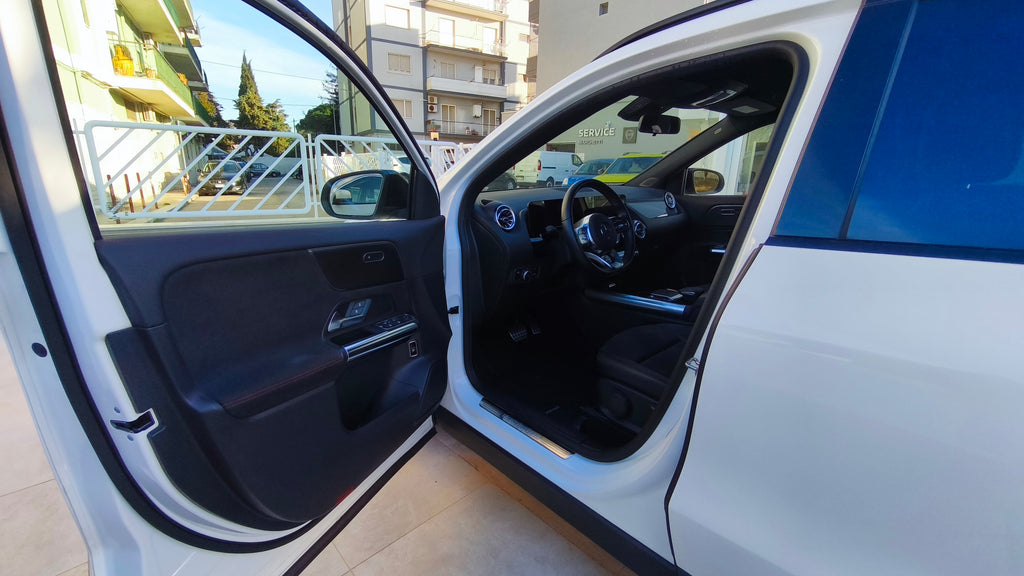 MERCEDES GLA 200d 4matic