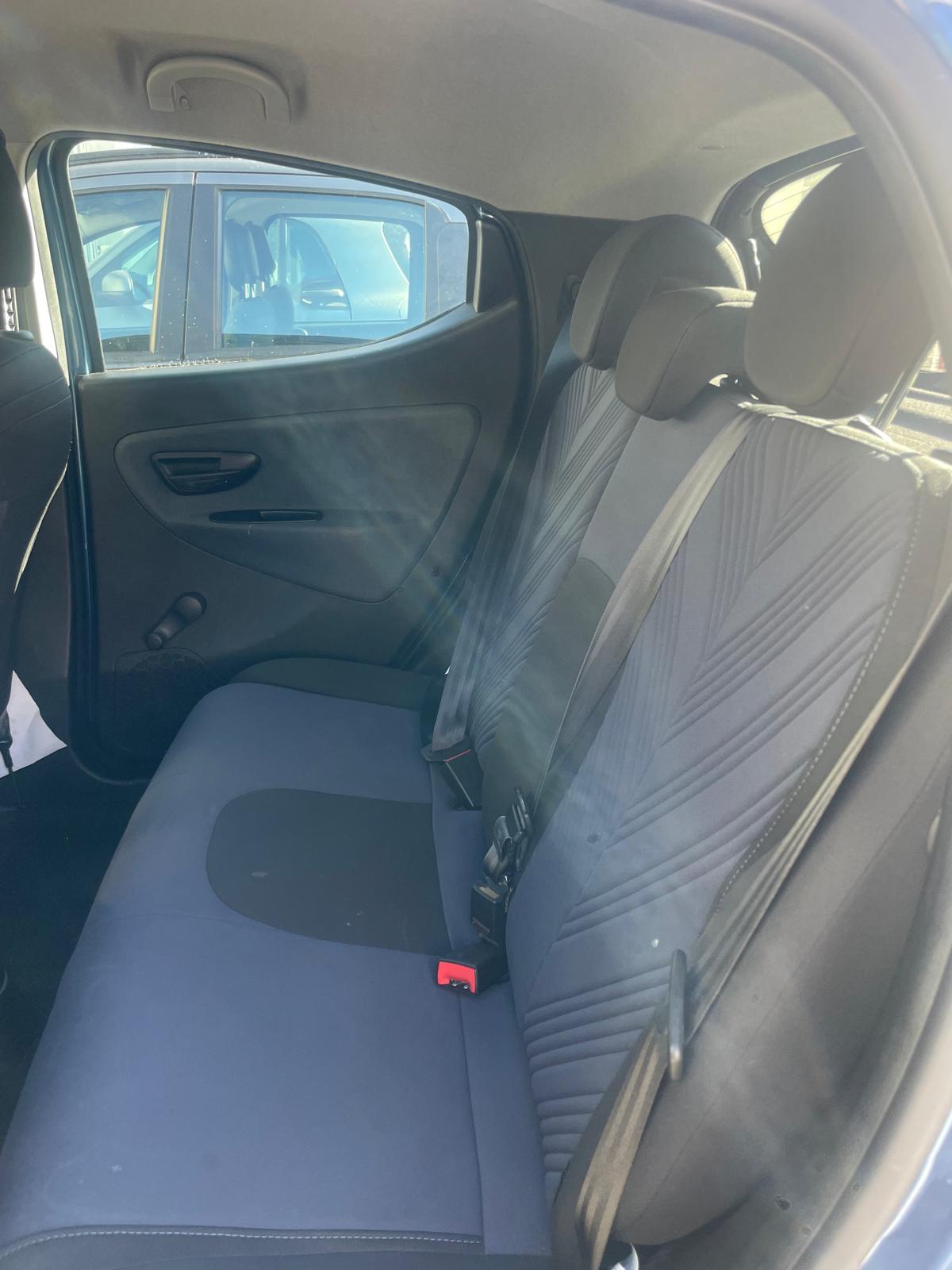 Lancia Ypsilon 1,0 Hybrid GOLD